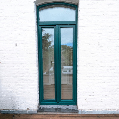 pose de menuiseries PVC WISNIOWSKI PRIMO sur maison traditionnelle près de Landas