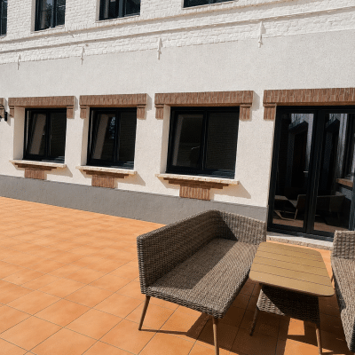 Fenêtre et porte-fenêtre WIŚNIOWSKI PRIMO Classic 70 gris anthracite près de Landas